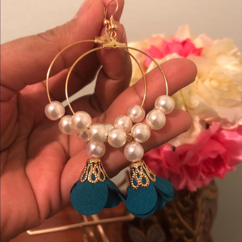 Tassel hooped earring